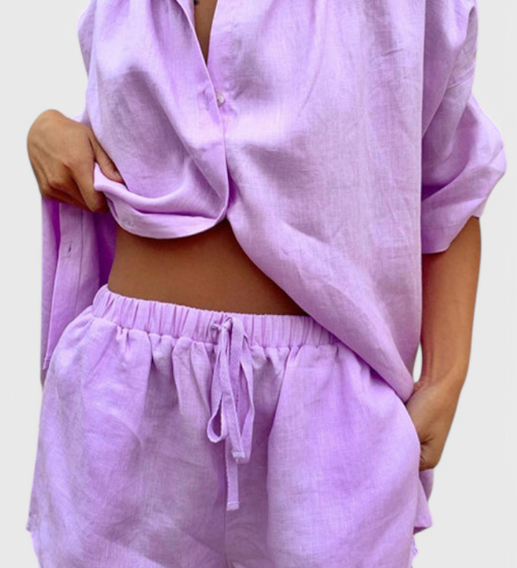 Ensemble Anika en Deux Pièces avec Chemise Boutonnée et Shorts à Cordon