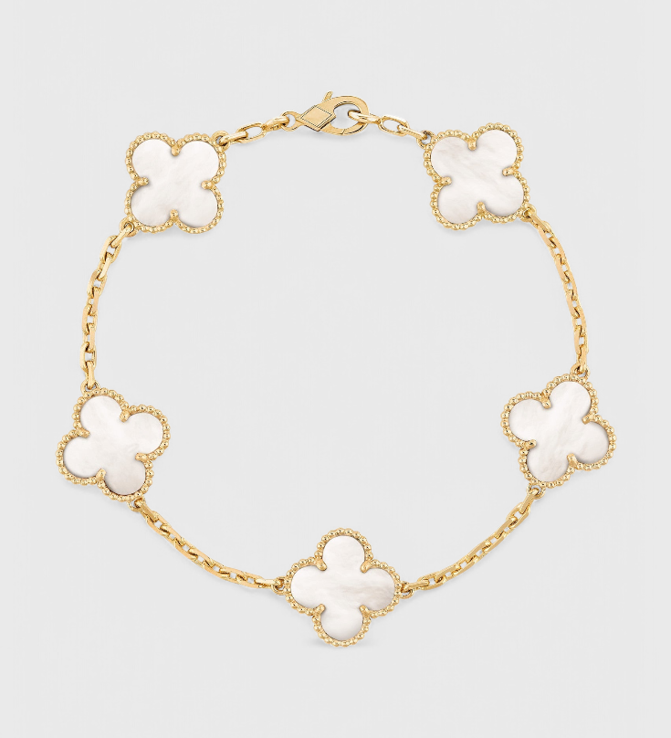 Bracelet en plaqué or avec motif de trèfle et élégance