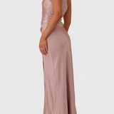 Robe Josefa à Épaule Dénudée avec Plis et Fente Haute