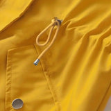 Manteau de pluie ajusté Doemi pour un style sans effort