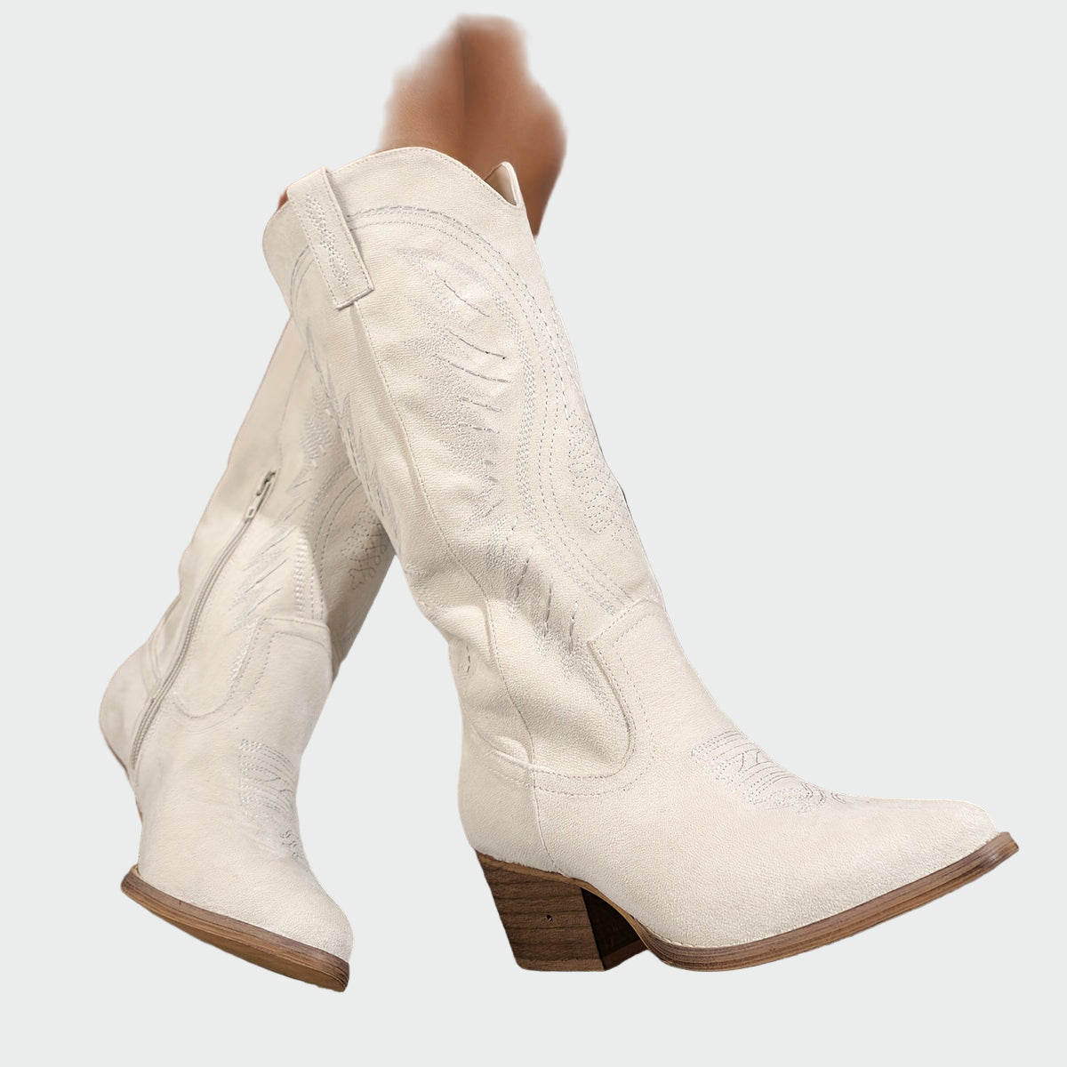 Elena | Bottes western en daim marron brodées et à la mode