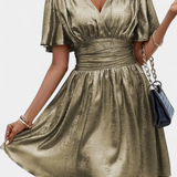 Robe Adalee pour Femmes avec Décolleté en V et Taille Croisée