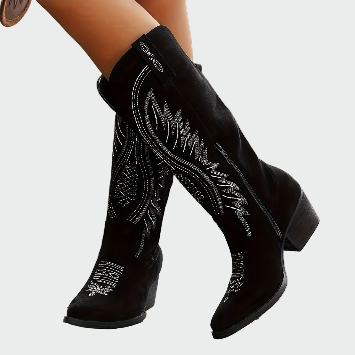 Elena | Bottes western en daim marron brodées et à la mode