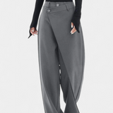 Pantalon droit Oaklyn avec drapé moderne