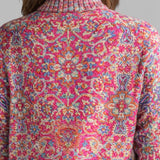 Claudia™ | Pull à col montant fleuri