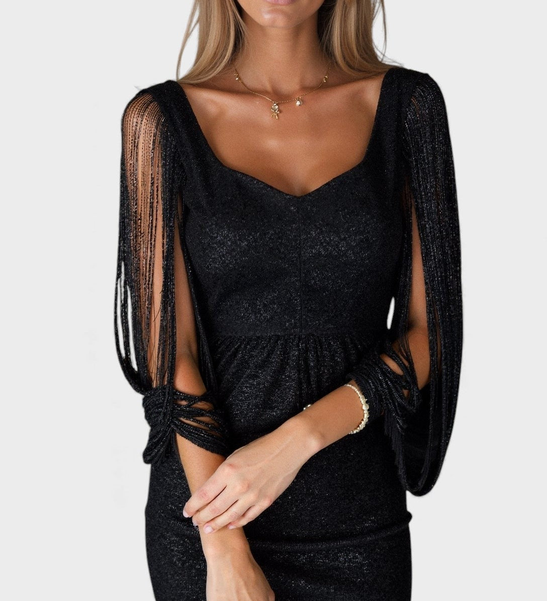 Noelia™ | Robe Élégante avec Décolleté Profond et Manches Longues