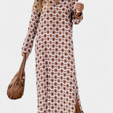 Robe Longue Géométrique Breeze avec Fente Latérale et Décolleté en V