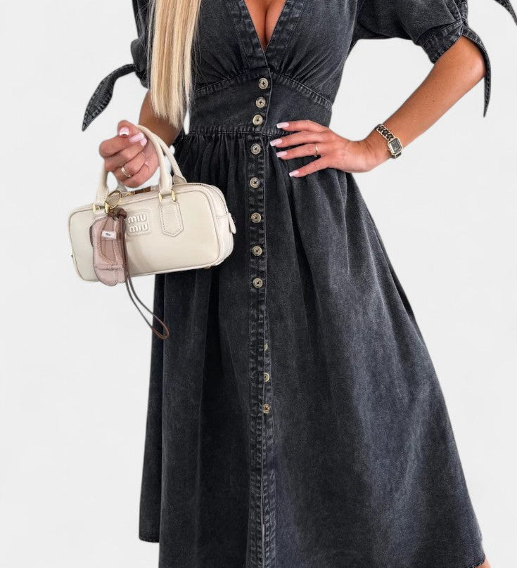 Robe Midi en Jean Adelina avec Boutons et Décolleté en V