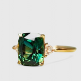 Bague Émeraude Carrée Élégante en Fini Doré