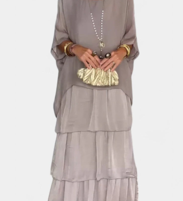 Robe Maxi Caroline avec Volants et Manches Chauve-Souris