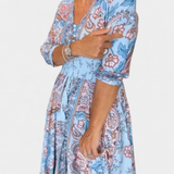Robe d'été décontractée Dunya avec décolleté en V