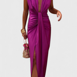 Robe Midi Lakisha avec Plis et Décolleté en V Profond