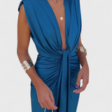 Robe Midi Lakisha avec Plis et Décolleté en V Profond