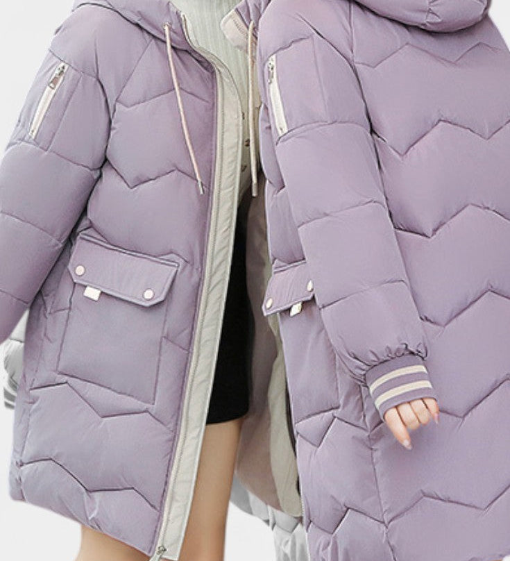 Beau manteau d'hiver avec zip et capuche