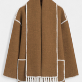 Manteau Pauline à coupe ample avec écharpe frangée intégrée