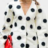 Blazer Clara à Col V avec Points Poudrés