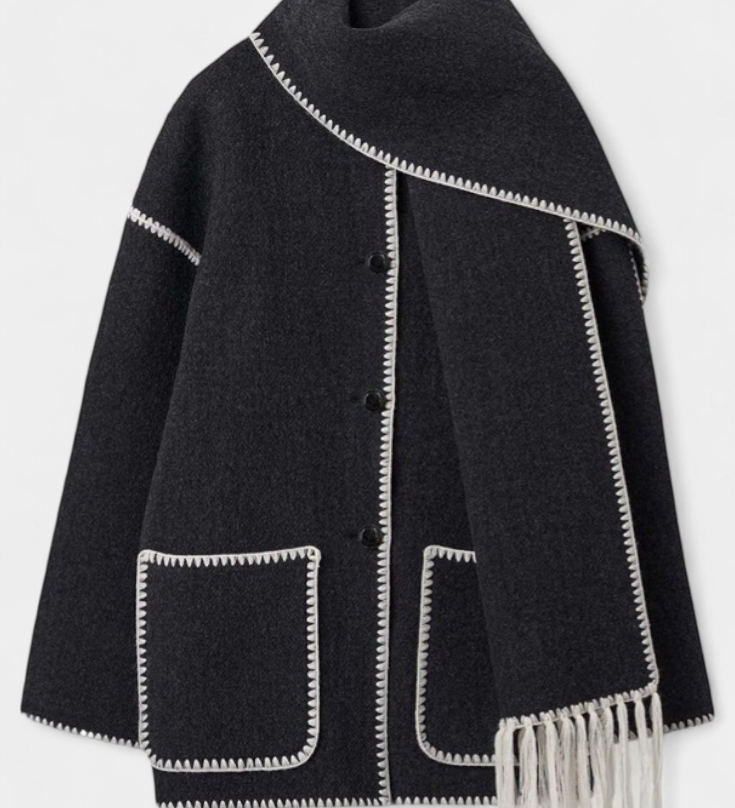 Manteau Pauline à coupe ample avec écharpe frangée intégrée